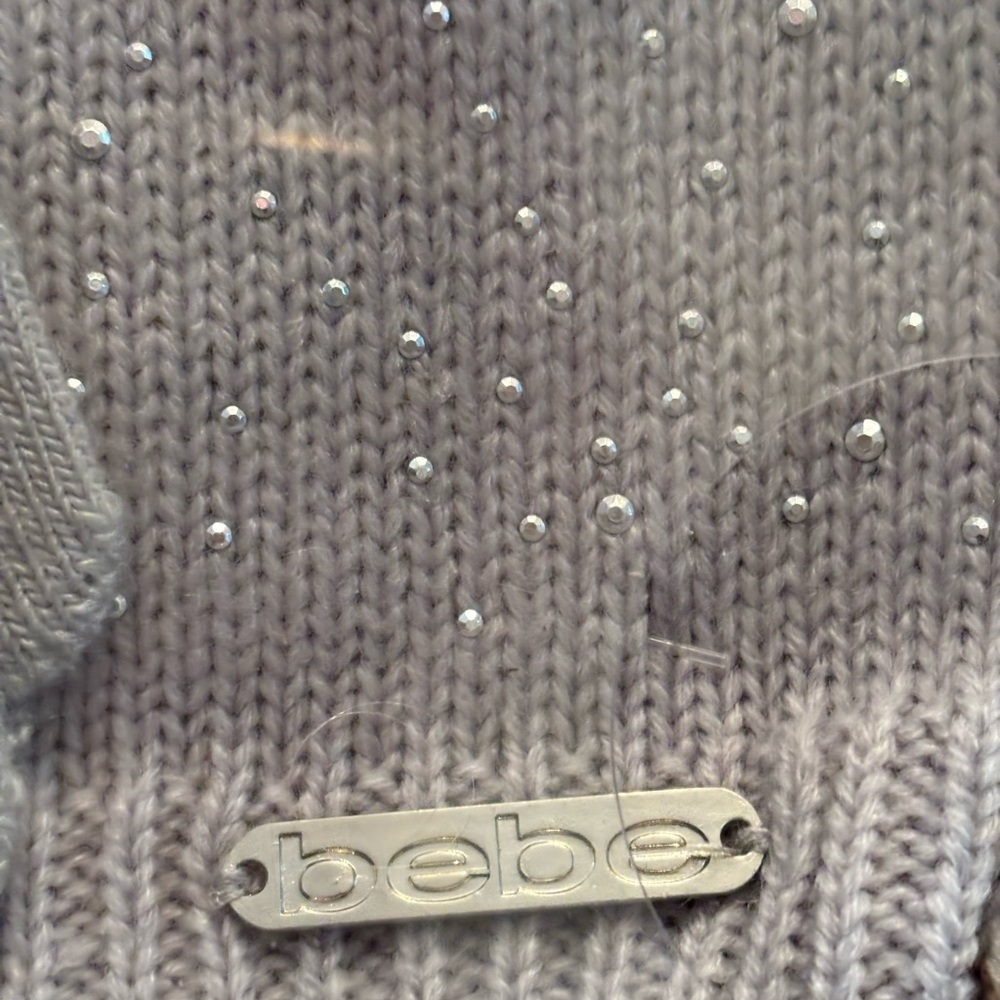 Bebe - Picture 6 of 7